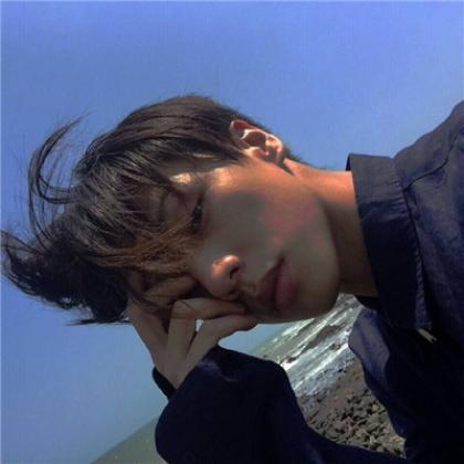 qq非主流头像男生伤感，最痛的距离就是在我心中