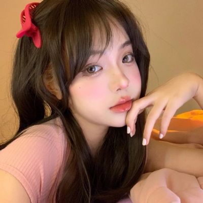 凌乱美女生头像真实 有些黯然与