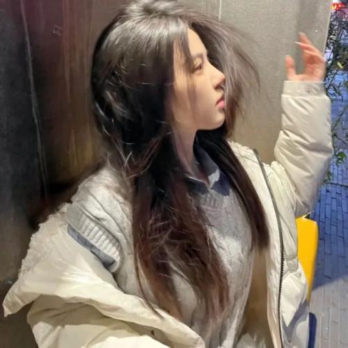 2023最新时尚摩登女生头像，从这里开始，发现自己的另一面