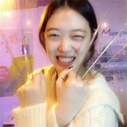 可爱搞怪女生头像真人，这些女生真的很有个性
