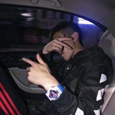 2019时尚唯美男生头像，具有男性魅力的暖男