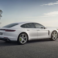 白色保时捷Panamera 4 E-Hybrid汽车头像图片