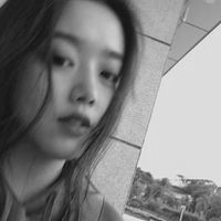 静的宁人窒息黑白女生头像,美的让人心动