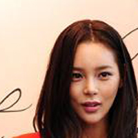 韩国影视女演员朴诗妍QQ头像_朴诗妍整容前后照片