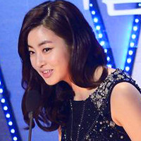 韩国新生代女演员姜素拉QQ头像_聪明伶俐少女姜素拉