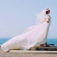 穿婚纱的女生头像，最美穿着婚纱的女人图片