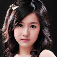 中国青年女演员、歌手刘美含可爱QQ头像_90后女生微笑很甜美