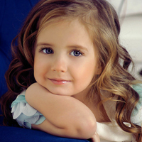 国外清新的超可爱小公主,小天使般的小女孩头像图片,可爱天真的小孩子