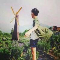 时尚有气质感的男生,露出个性与时尚的一面来
