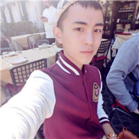 感觉有点小忧郁的90后男生头像,帅帅的