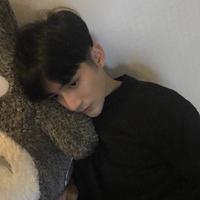 男生阳光头像 刘海的清爽短发发型太帅了