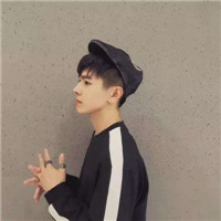 好看的男生抖音头像，戴帽子的你是否会喜欢呢