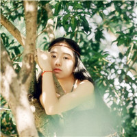 安静修身养性的美女 森系女生头像