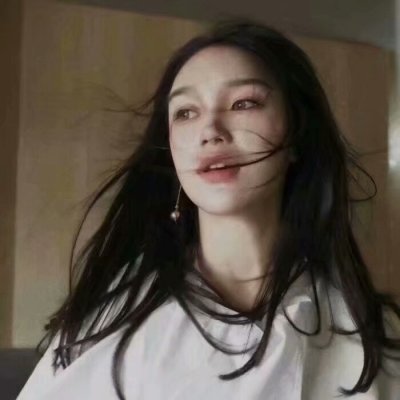 最新女生伤感微信头像-女神伤感的样子都是最美的