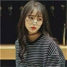 女生头像戴眼镜小清新—我本人是喜欢戴眼镜的女生