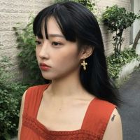 2018最时尚的美女头像，一共24张全部是夏季专用的
