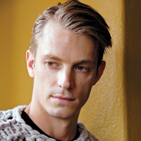 乔尔·金纳曼头像图片,（Joel Kinnaman）瑞典和美国双重国籍