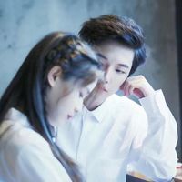 清新情侣头像一男一女 三生有幸遇见你,思念是一种痛……