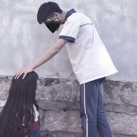 微信情侣头像独一无二两张,有你的地方就是幸福的