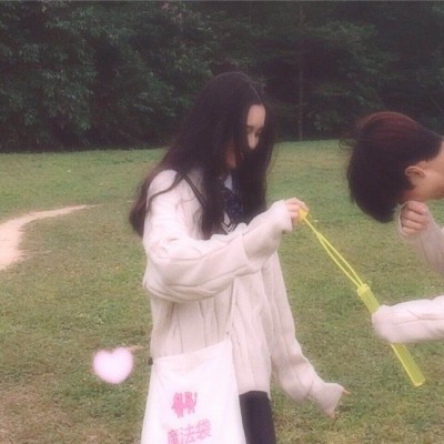 我原来爱的她已忘记，现在只喜欢你一个人