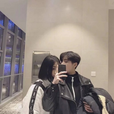 真人双人情侣头像，愿你心之所想都是我的人