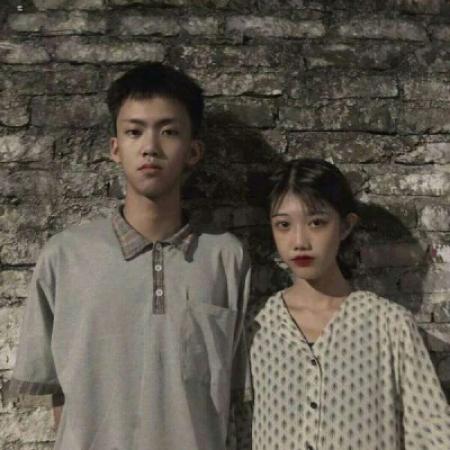复古情侣头像一对，我偷了一个少女的心