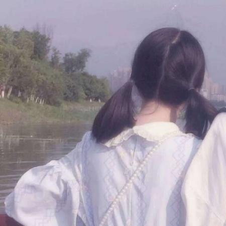 背景情侣图片情侣头像 余生很长，何必慌张
