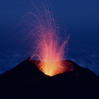 火山头像图片大全 唯美好看的火山口爆发图片头像