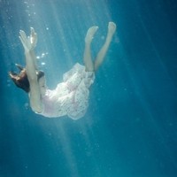海底唯美qq头像女生,在海底的唯美清新梦幻女孩头像图片大全