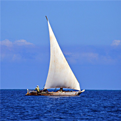 微信帆船头像，适合帆船爱好者航行的帆船图片